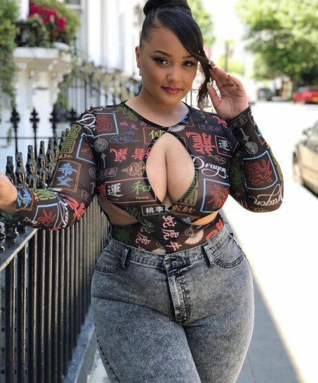 Photo nue de fuite OnlyFans de Therealnatalie