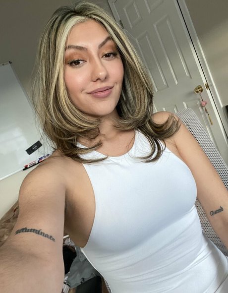 Photo nue de fuite OnlyFans de Drkarts