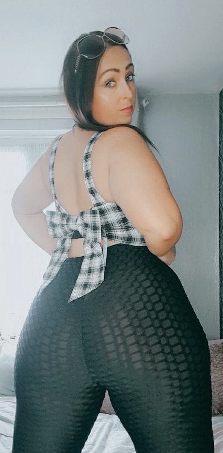Photo nue de fuite OnlyFans de Thicc Curvy Princess