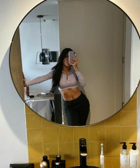 Curlyjessica
