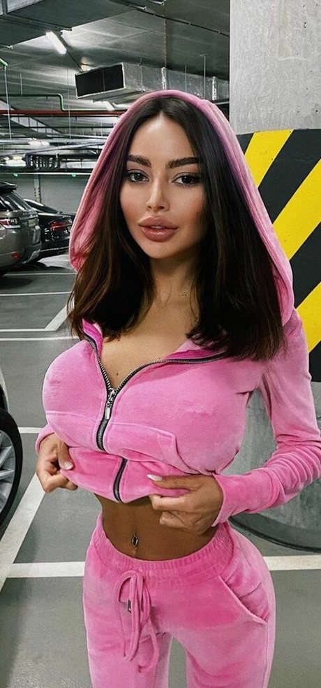 Photo nue de fuite OnlyFans de Alena Omovich