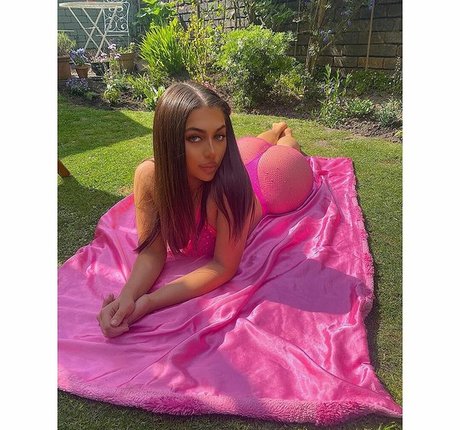 Photo nue de fuite OnlyFans de Kate Isobel Daisy