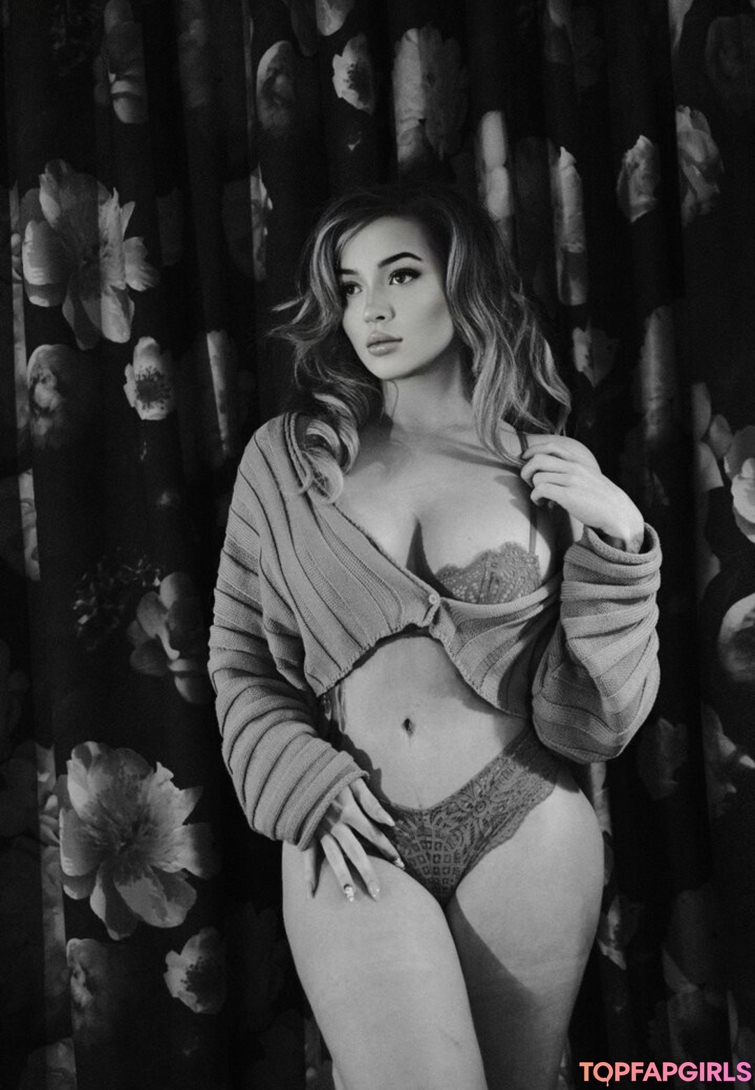 Photo nue de fuite OnlyFans de Toriassecret #11 Photo nue de fuite OnlyFans de Toriassecret #11