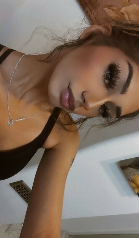 Photo nue de fuite OnlyFans de Bhavika Shah