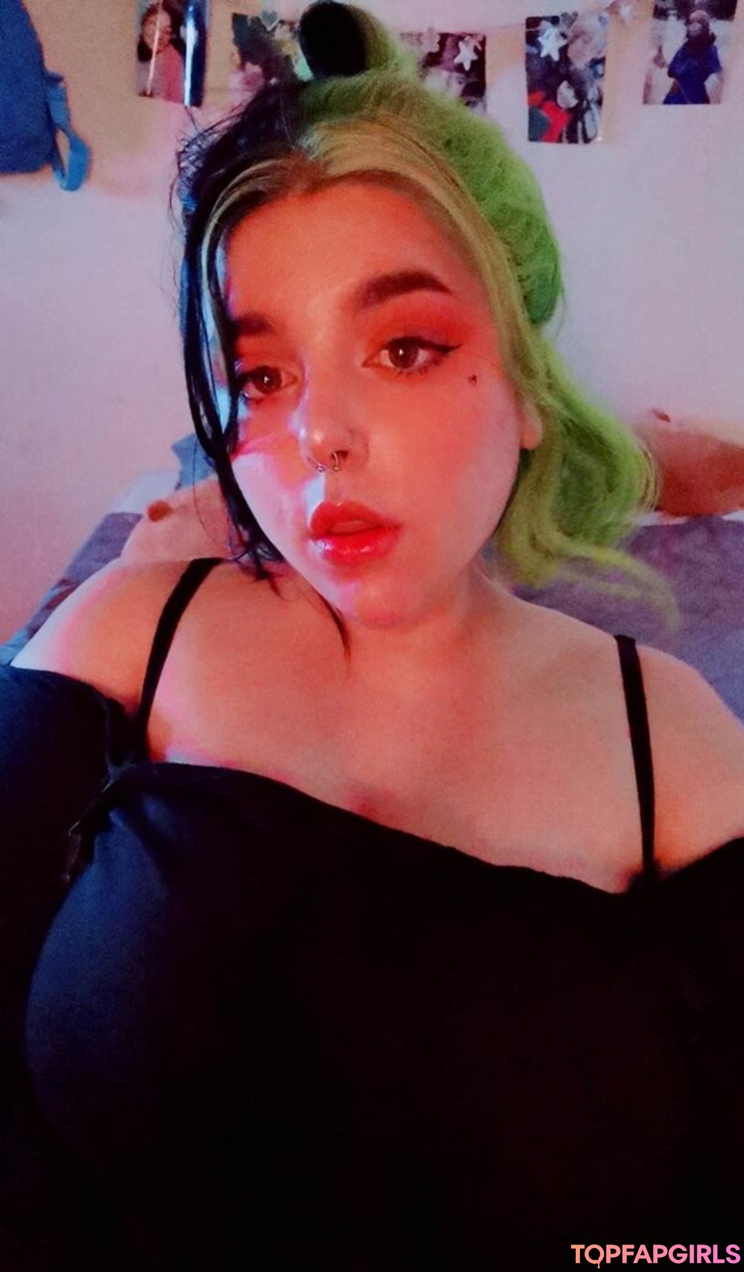 Photo nue de fuite OnlyFans de Firefliesirl #434 Photo nue de fuite OnlyFans de Firefliesirl #434