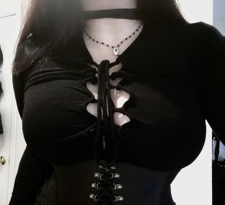 Photo nue de fuite OnlyFans de Crucifixlex