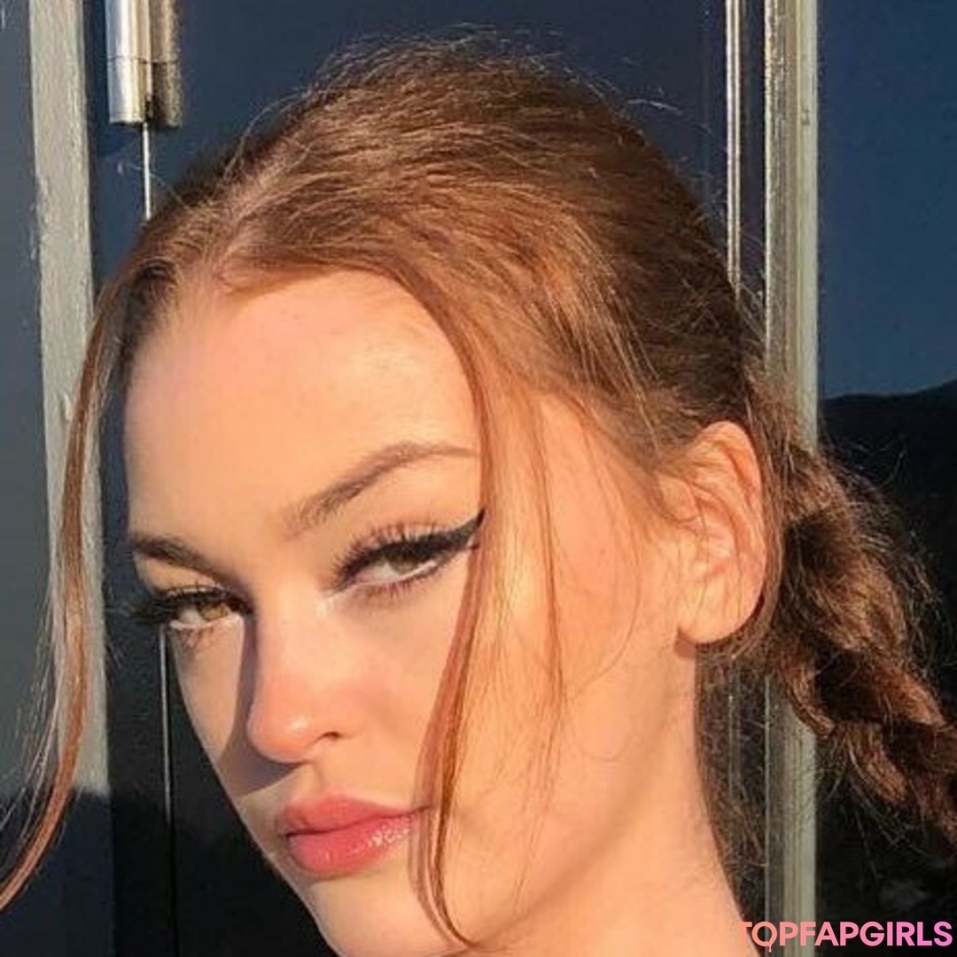 Photo nue de fuite OnlyFans de Becca Campbell #4 Photo nue de fuite OnlyFans de Becca Campbell #4