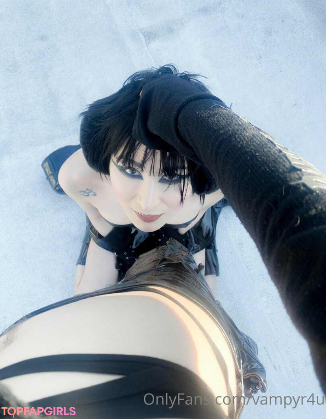 Photo nue de fuite OnlyFans de Vampyr4u #60 Photo nue de fuite OnlyFans de Vampyr4u #60