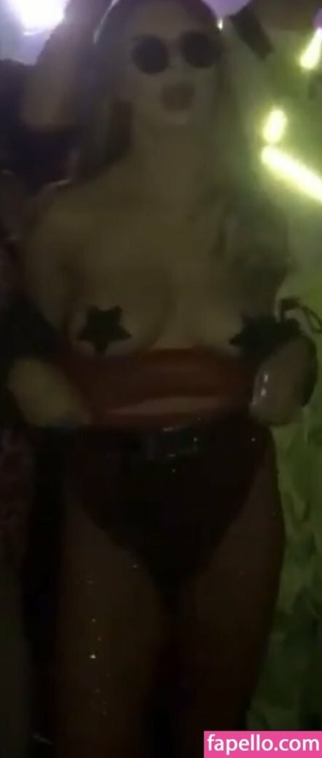 Photo nue de fuite OnlyFans de Teeteexoxo