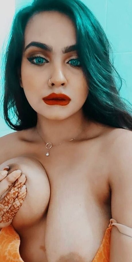 Photo nue de fuite OnlyFans de Zamilahn