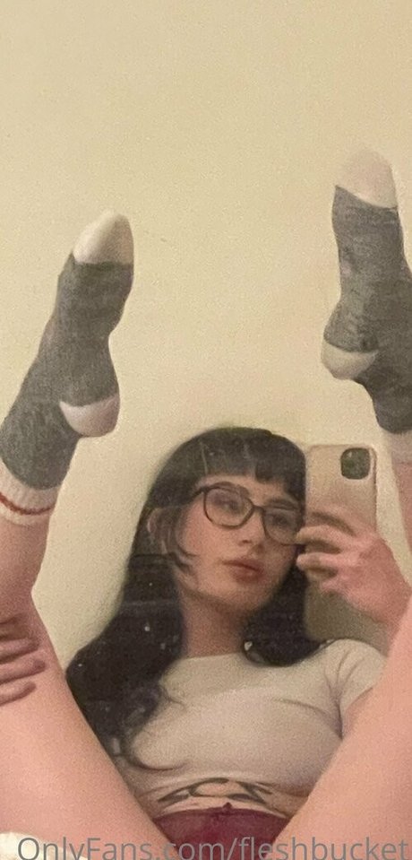 Photo nue de fuite OnlyFans de Fleshbucket