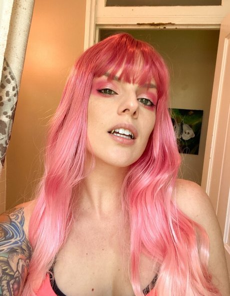 Vickipsythemoore