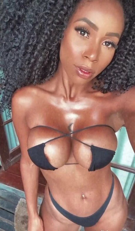 Santana Skyy