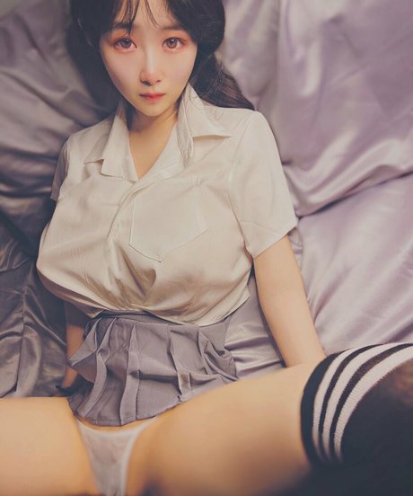 Photo nue de fuite OnlyFans de Katty Tuntun