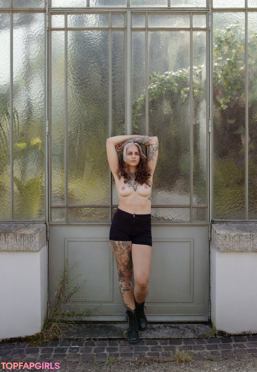 Photo nue de fuite OnlyFans de Le Corps La Maison Lesprit #8 Photo nue de fuite OnlyFans de Le Corps La Maison Lesprit #8