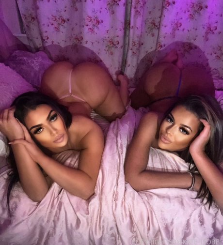 Photo nue de fuite OnlyFans de Kate Isobel