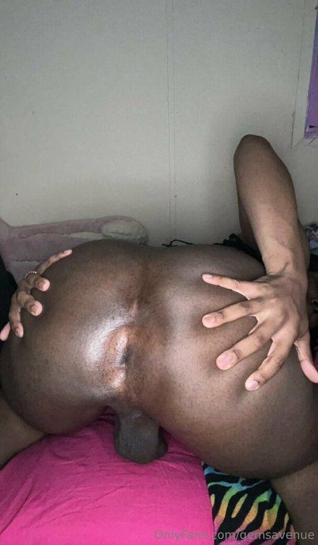 Photo nue de fuite OnlyFans de Gemsavenue