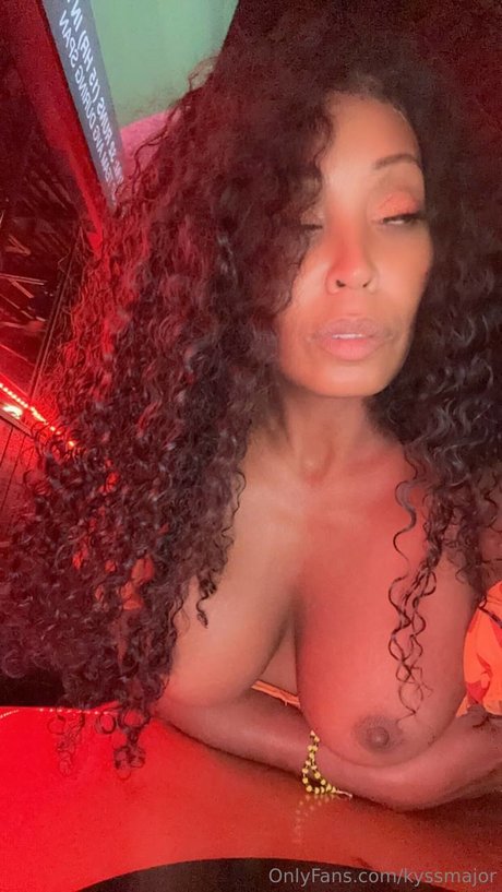 Photo nue de fuite OnlyFans de Kisha Chavis