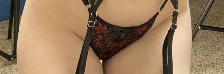 Photo nue de fuite OnlyFans de Julia Neis