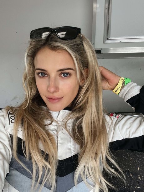 Photo nue de fuite OnlyFans de Lindsay Brewer