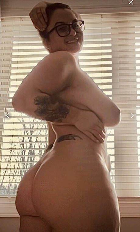 Photo nue de fuite OnlyFans de Hollie Mulvihill