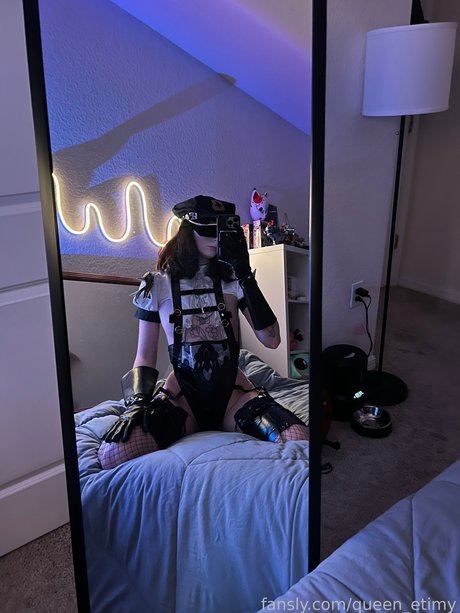 Photo nue de fuite OnlyFans de Queen Etimy