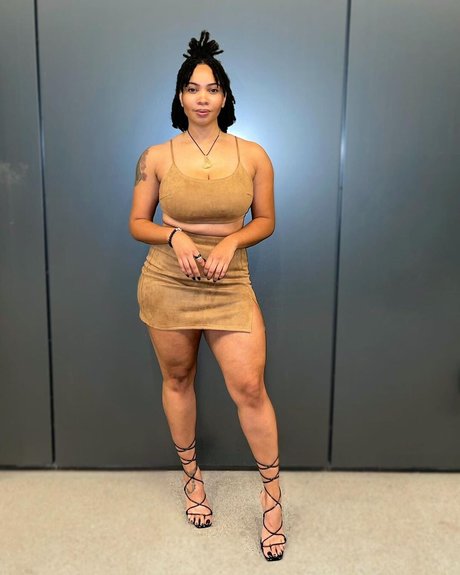 Photo nue de fuite OnlyFans de God Beth
