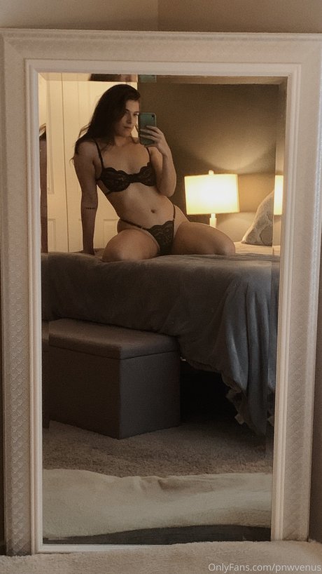 Photo nue de fuite OnlyFans de Pnwvenus