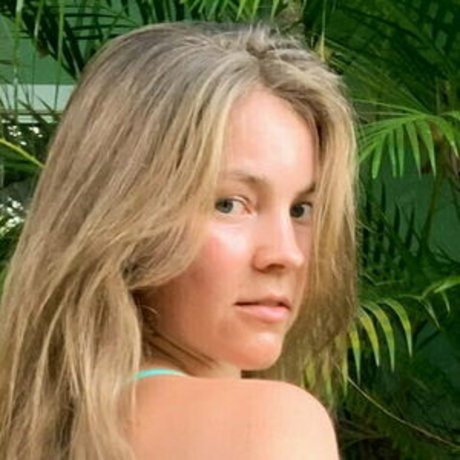 Lauren Woody