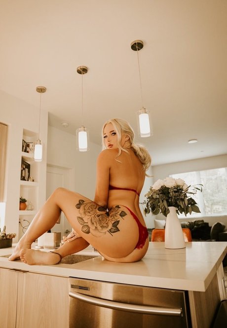 Photo nue de fuite OnlyFans de Cakesnfreedom