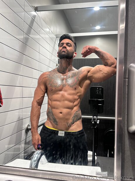 Photo nue de fuite OnlyFans de Willsixpack69