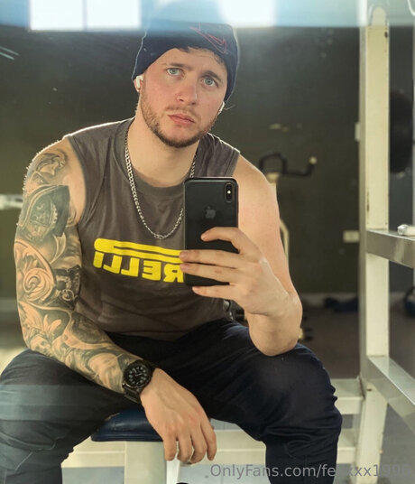 Photo nue de fuite OnlyFans de Felixxx1996