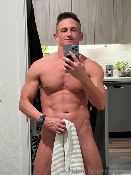 Photo nue de fuite OnlyFans de Thecoolriderr