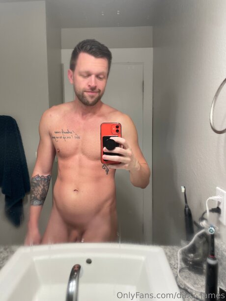 Daxx James