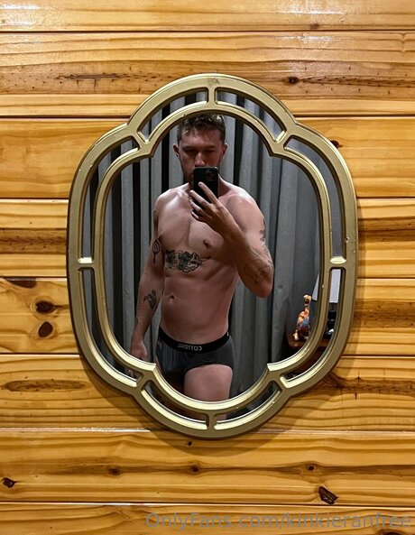 Photo nue de fuite OnlyFans de Kinkieranfree