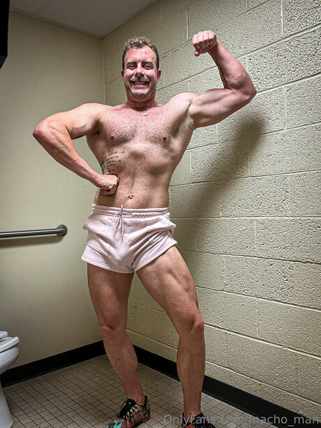 Photo nue de fuite OnlyFans de Macho Man