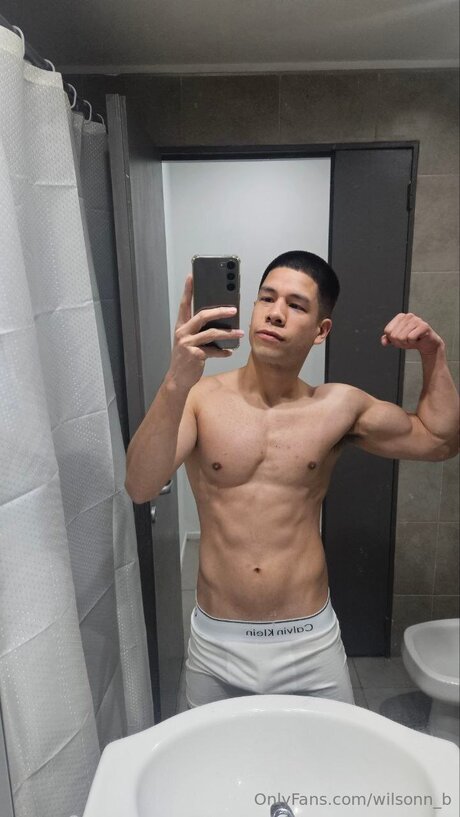 Photo nue de fuite OnlyFans de Wilsonn B