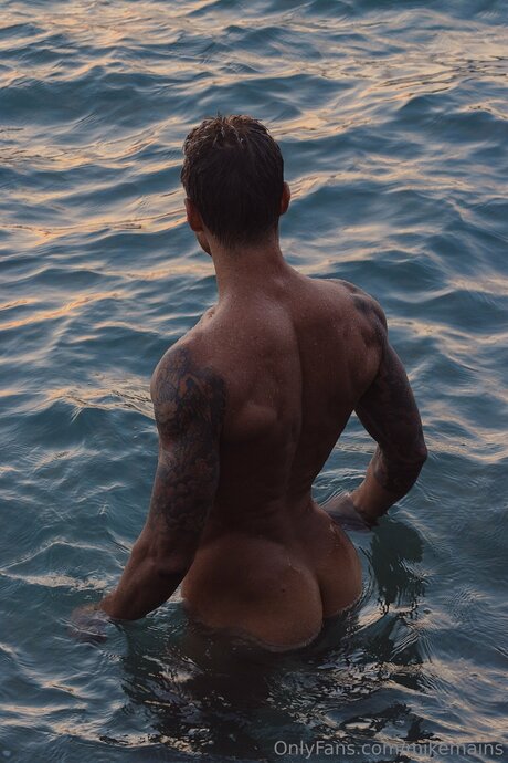 Photo nue de fuite OnlyFans de Mainzz
