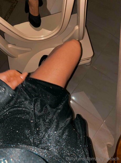 Photo nue de fuite OnlyFans de Lyly Peach