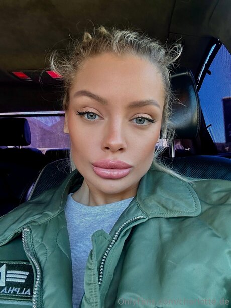 Charlotte De