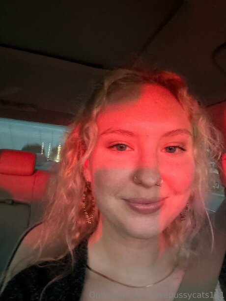 Ilovepussycats111