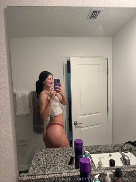 Photo nue de fuite OnlyFans de Jennyfromtheblock5