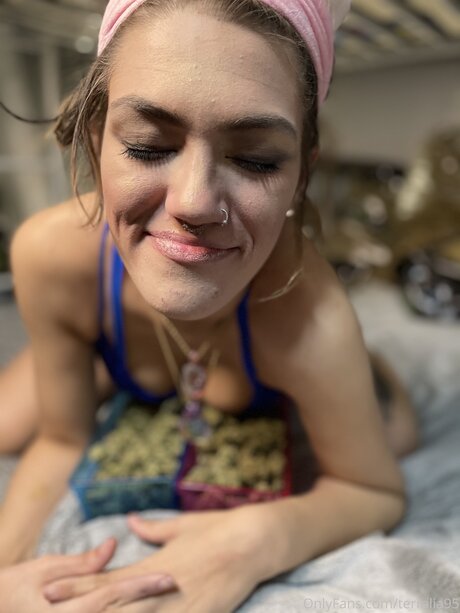 Photo nue de fuite OnlyFans de Justanakedstoner
