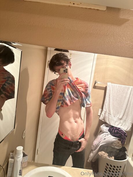 Photo nue de fuite OnlyFans de Sfafree