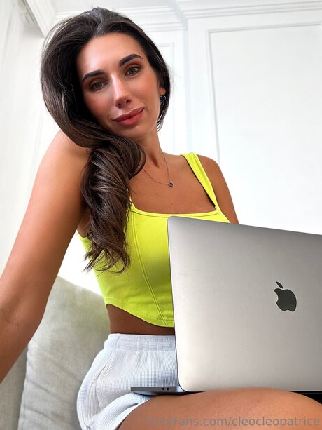Cleodivine