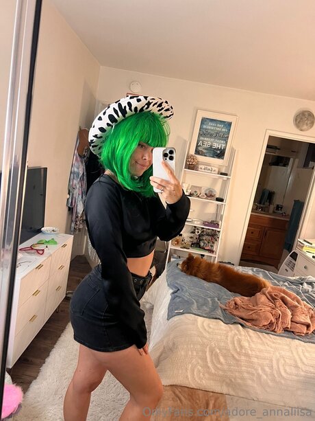 Adore Annaliisa