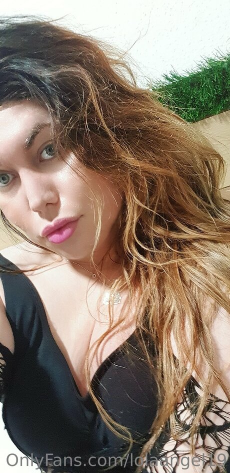 Photo nue de fuite OnlyFans de Lolaangel19