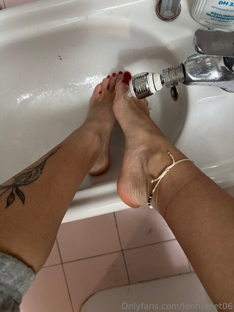 Jennyfeet06