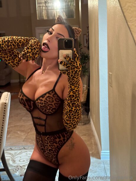 Photo nue de fuite OnlyFans de Aleayaanna