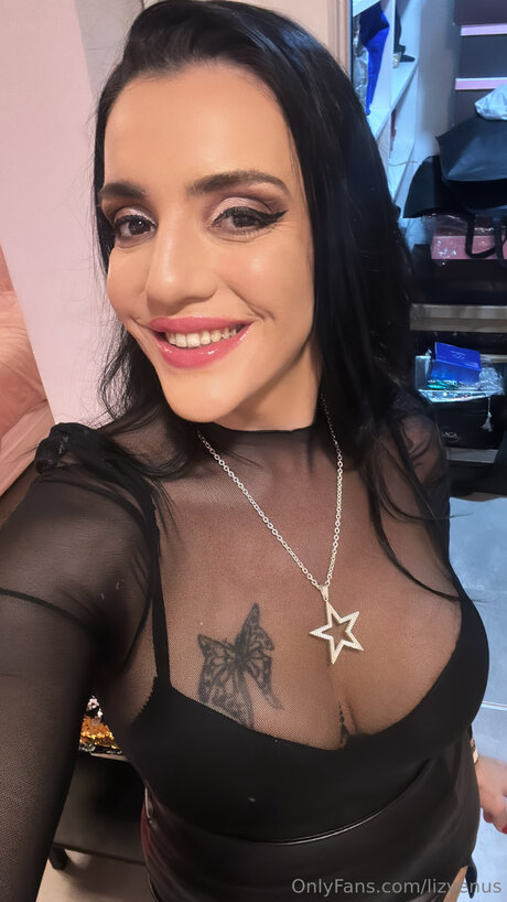 Photo nue de fuite OnlyFans de Lizvenus